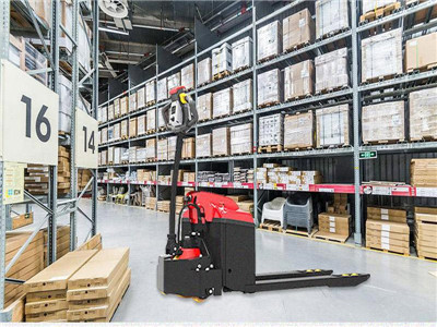 motorised pallet truck 1