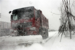 How to drive the electric forklift correctly at low temperatures?