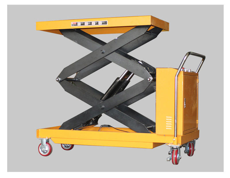 battery powered scissor lift 1