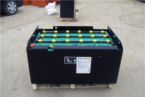 Is there any remedy for the battery cover of the electric forklift components?