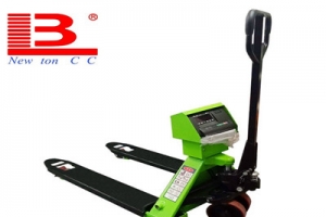 What are the advantages of china pallet truck scale compared to pallet truck?
