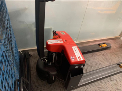 pallet truck manufacture