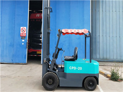 lift truck manufacturers