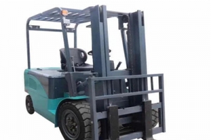 How to choose the right electric forklift truck correctly?