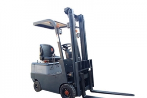 China forklift manufacturer?talk about electric forklift season maintenance