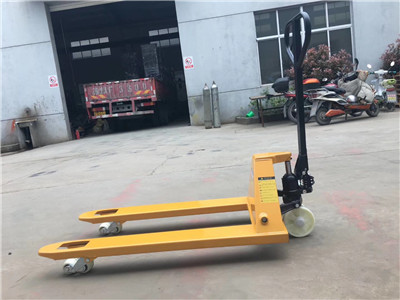 manual fork truck