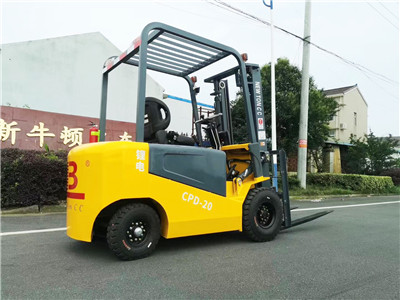 electric forklift truck suppliers