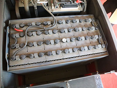 electric forklift manufacturer 