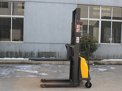 semi electric stacker