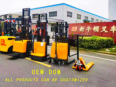 Electric forklifts