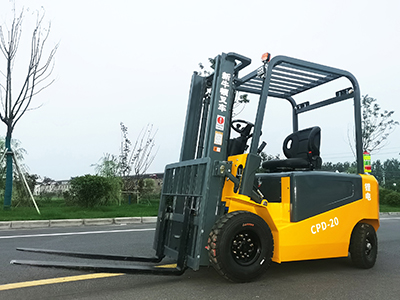 Electric forklifts