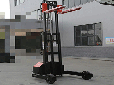 portable self-loading forklift