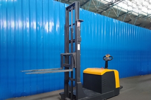 What problems are likely to happen to the battery of electric stacker?