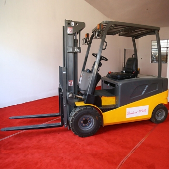 electric forklift