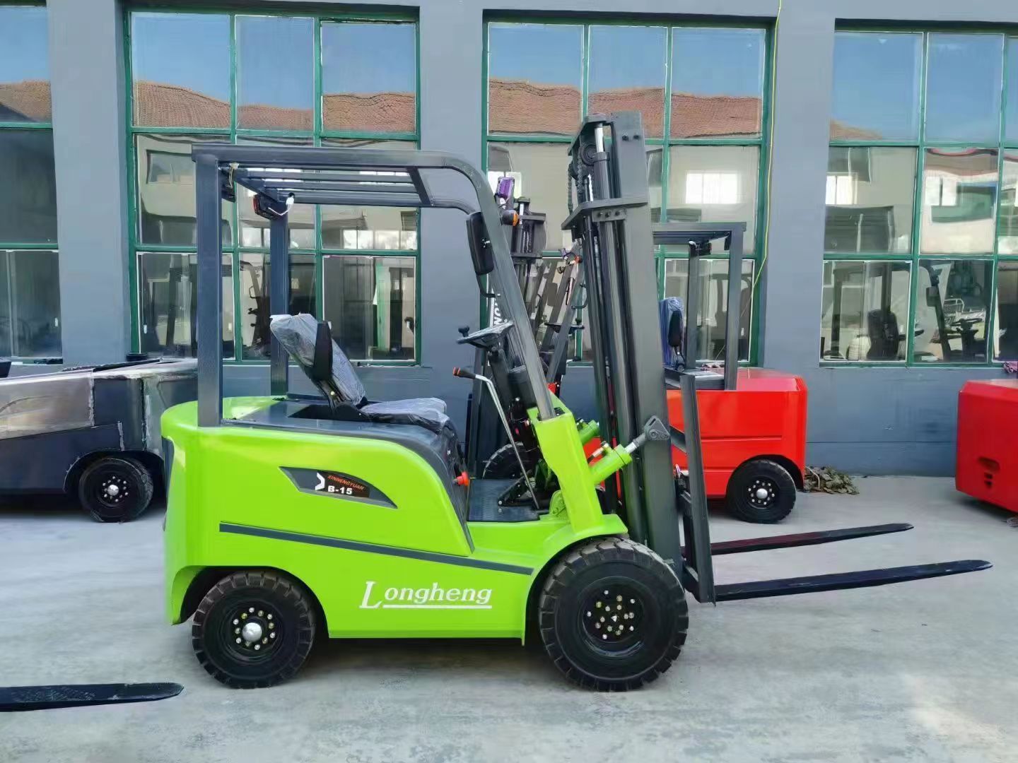 electric forklift