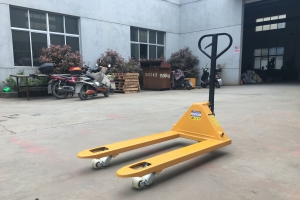 Should we buy a manual forklift?