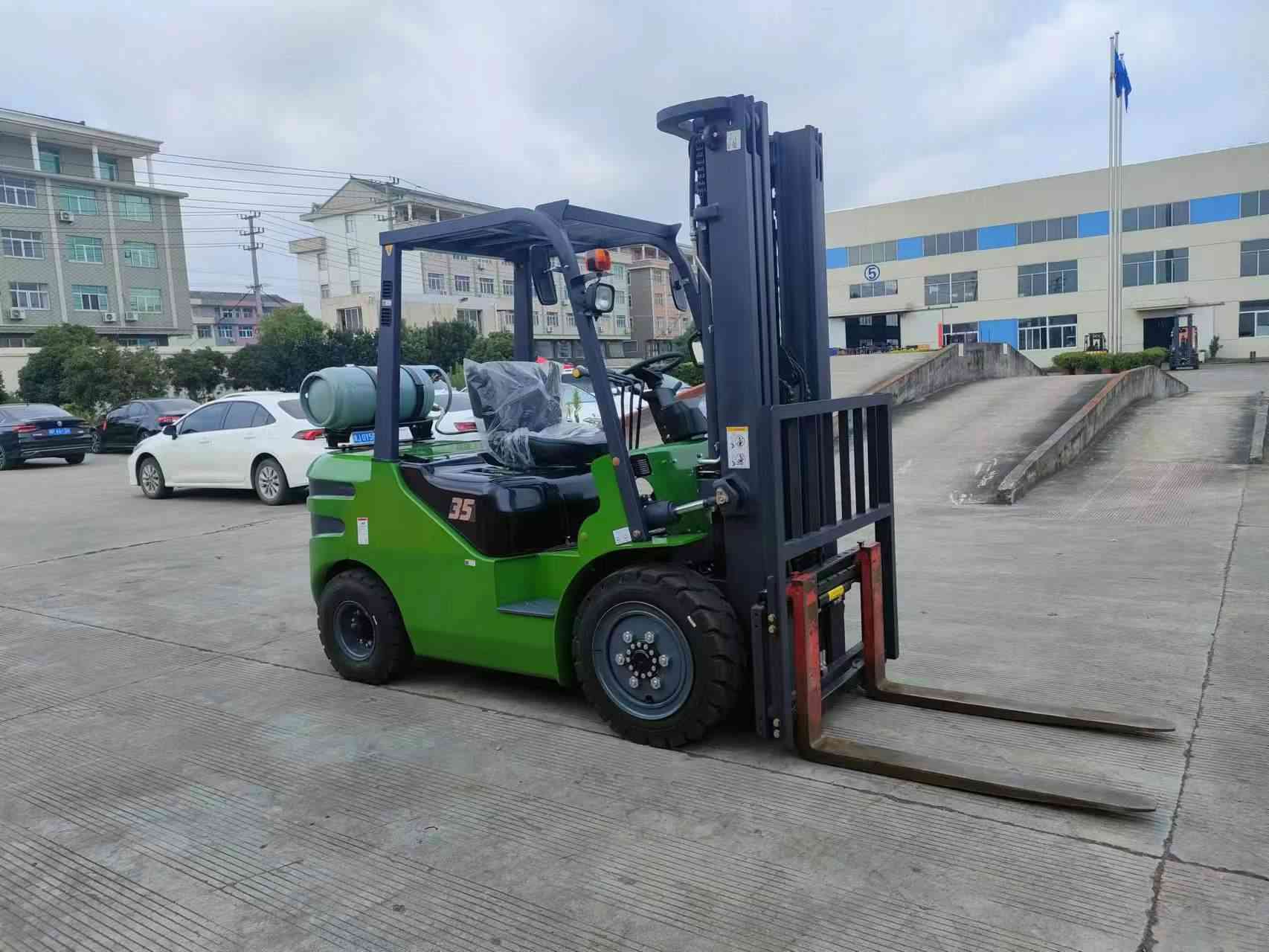 electric forklift