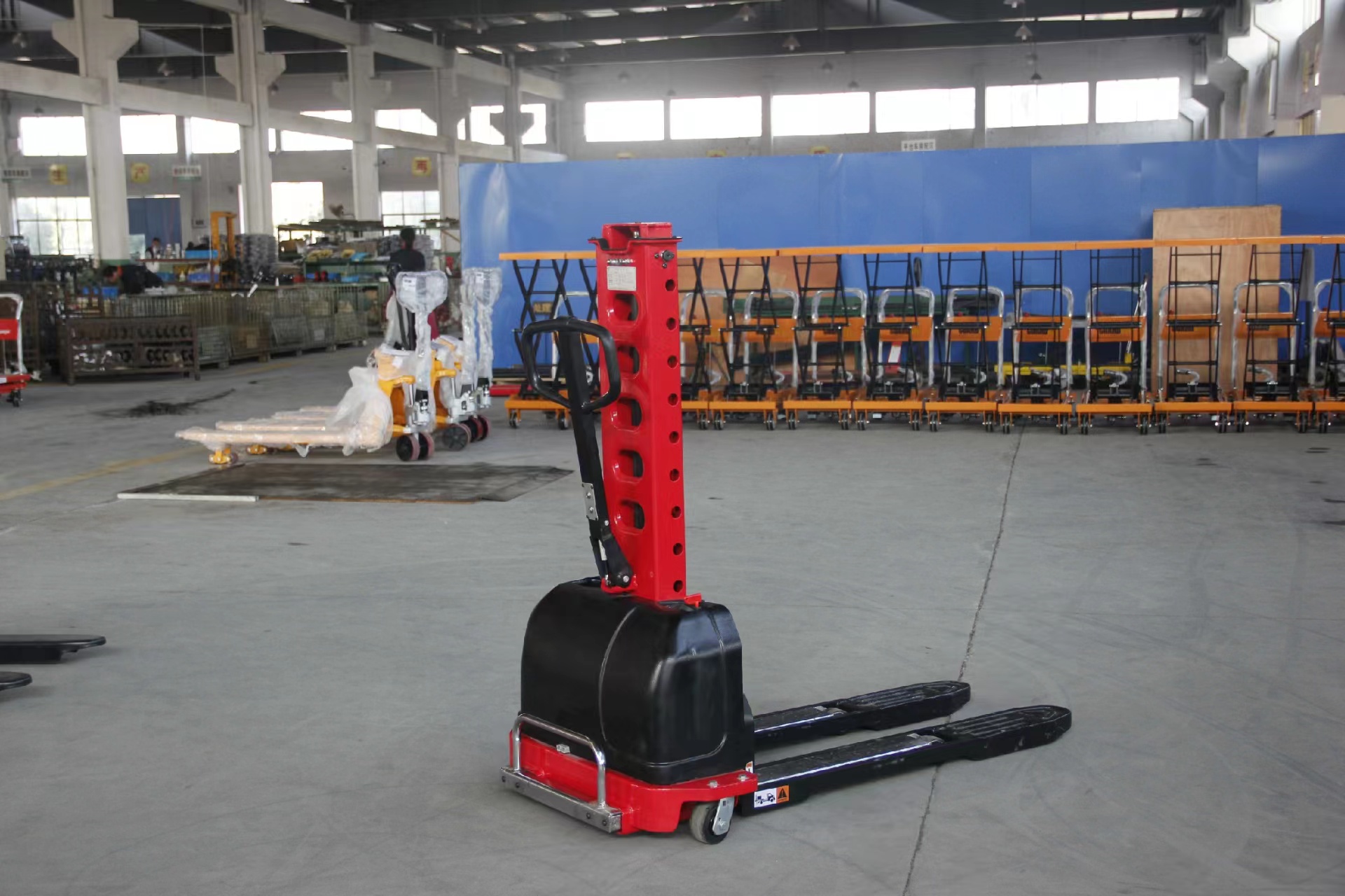self loading pallet stacker