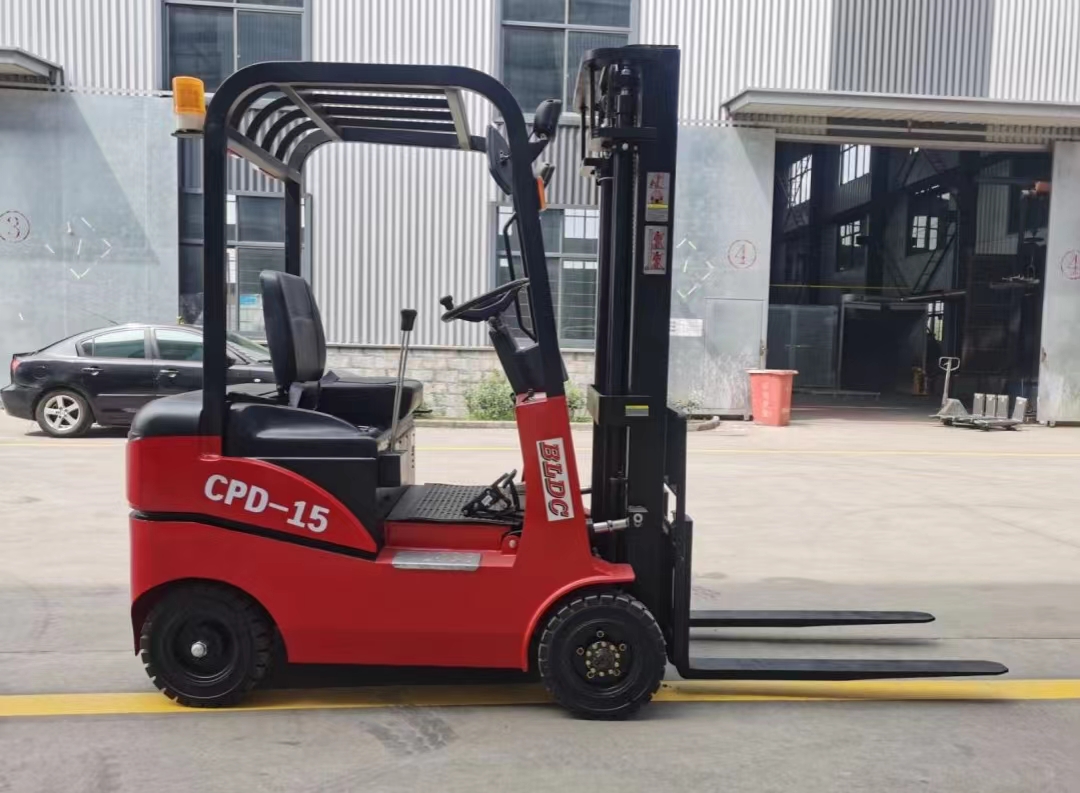 electric forklift