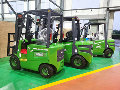 electric forklift