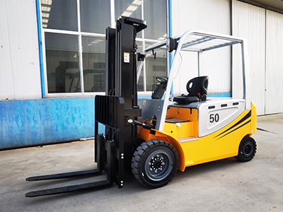 electric forklifts