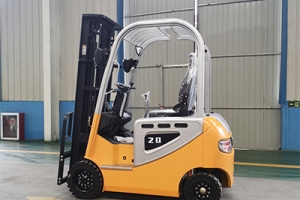 How to disassemble an electric forklift?