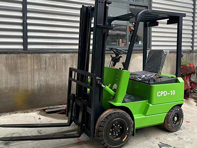 electric forklift