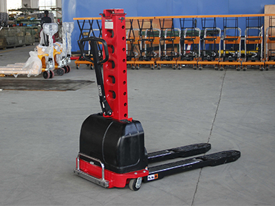 self loading stacker 