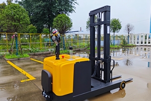 Forklift driving safety, are you doing it right?