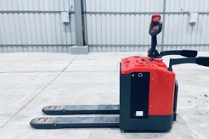 Stand-on forklifts: the right-hand man for small warehouses